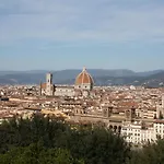Castiglione Apartment Near The Center