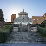 Castiglione Apartment Near The Center